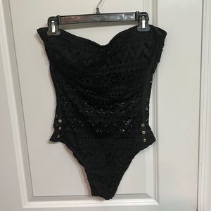 Strapless one piece swimsuit